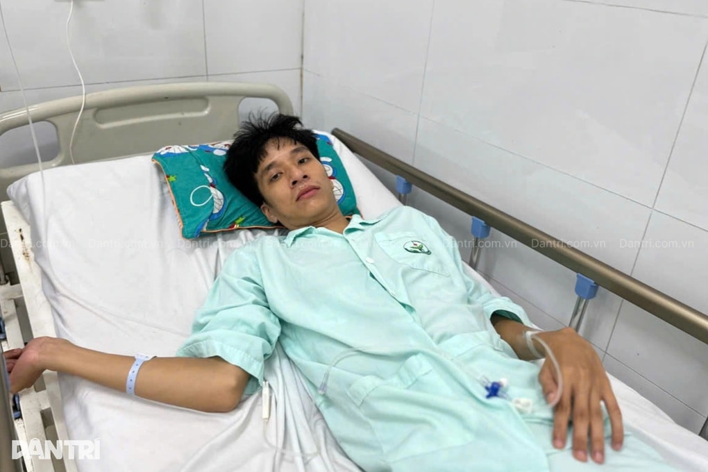 Nam sinh sư phạm cần mổ tim gấp, mẹ góa bất lực khẩn cầu giúp đỡ - 2 Nam sinh sư phạm cần mổ tim gấp, mẹ góa bất lực khẩn cầu giúp đỡ - 2