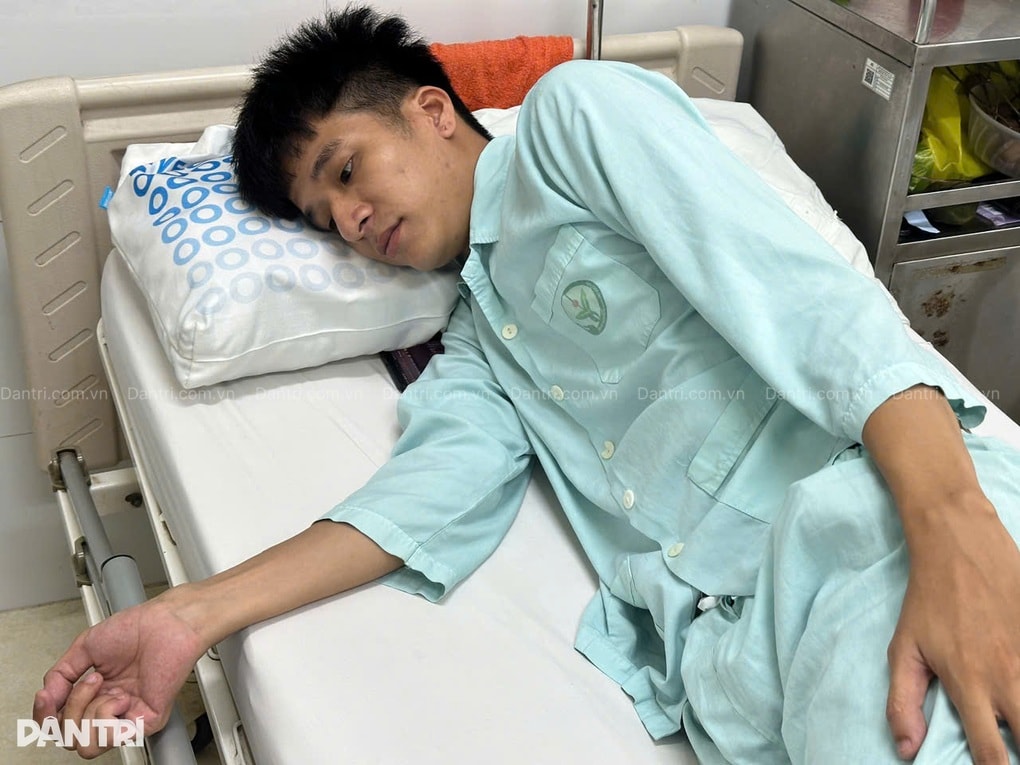 Nam sinh sư phạm cần mổ tim gấp, mẹ góa bất lực khẩn cầu giúp đỡ - 5 Nam sinh sư phạm cần mổ tim gấp, mẹ góa bất lực khẩn cầu giúp đỡ - 5