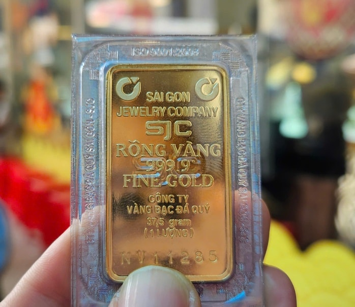Giá vàng miếng SJC tăng trở lại sáng 9 - 9 , ảnh hưởng từ giá thế giới - Ảnh 2.