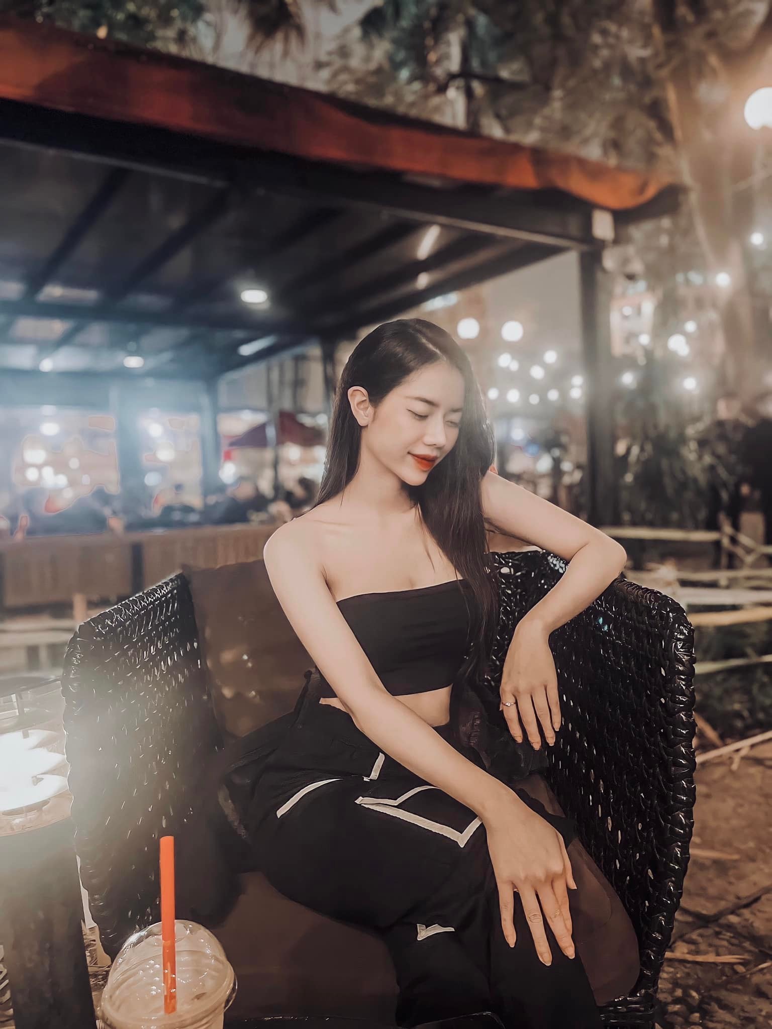 Vợ của Sen 'Mưa đỏ' lộ diện: Nữ diễn viên trẻ 'quen mặt' trên truyền hình- Ảnh 9.
