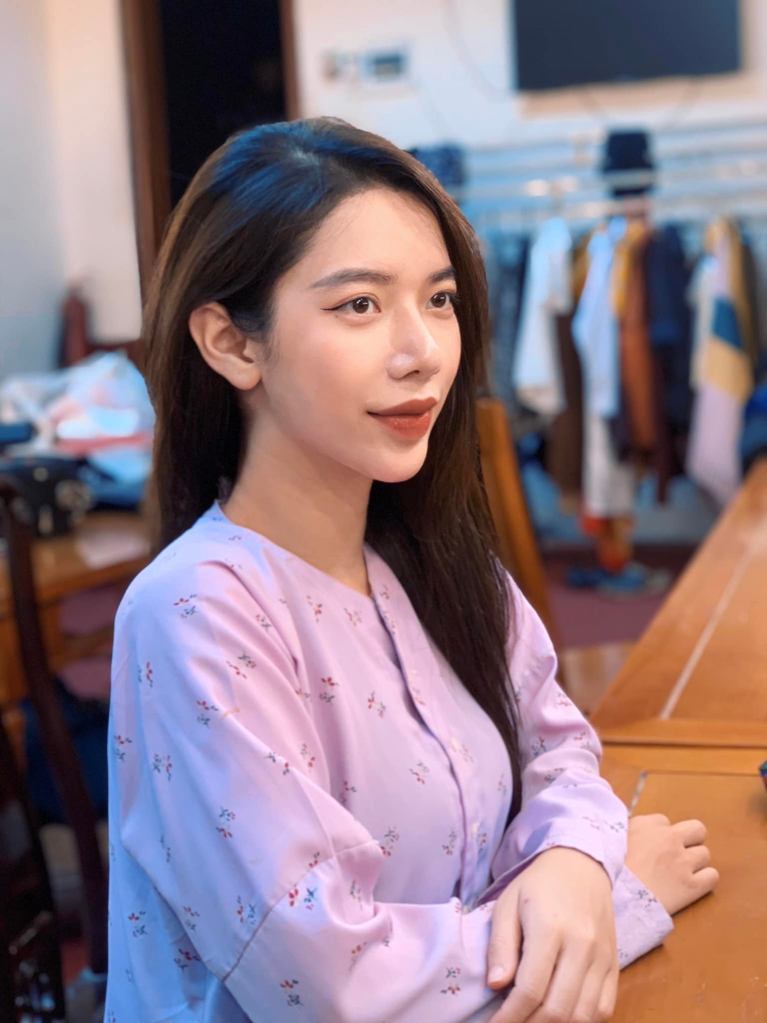 Vợ của Sen 'Mưa đỏ' lộ diện: Nữ diễn viên trẻ 'quen mặt' trên truyền hình- Ảnh 3.