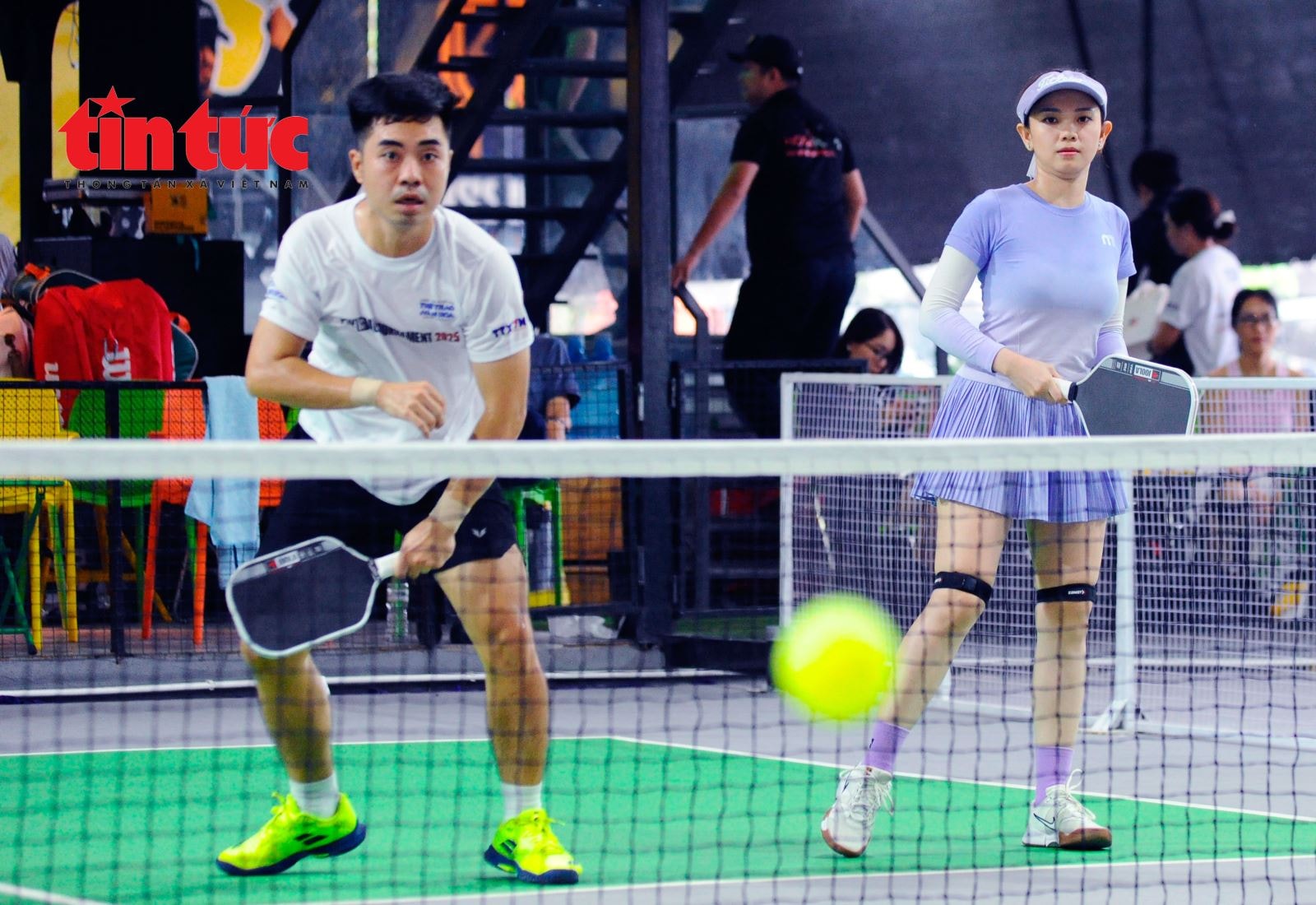 Nhiều rủi ro về sức khỏe khi tập luyện Pickleball không đúng cách- Ảnh 2. Nhiều rủi ro về sức khỏe khi tập luyện Pickleball không đúng cách- Ảnh 2.