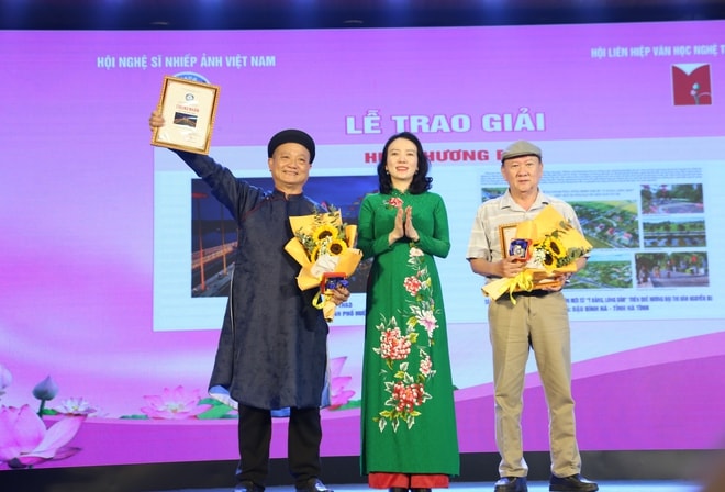 Trao giải và khai mạc Liên hoan Ảnh Nghệ thuật Bắc Trung Bộ lần thứ 31- Ảnh 4.