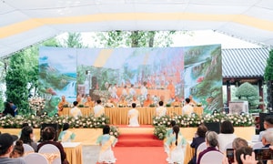Mùa Vu lan ở đất Tổ: Hơn 2.000 người sưởi ấm không khí linh thiêng lễ báo hiếu