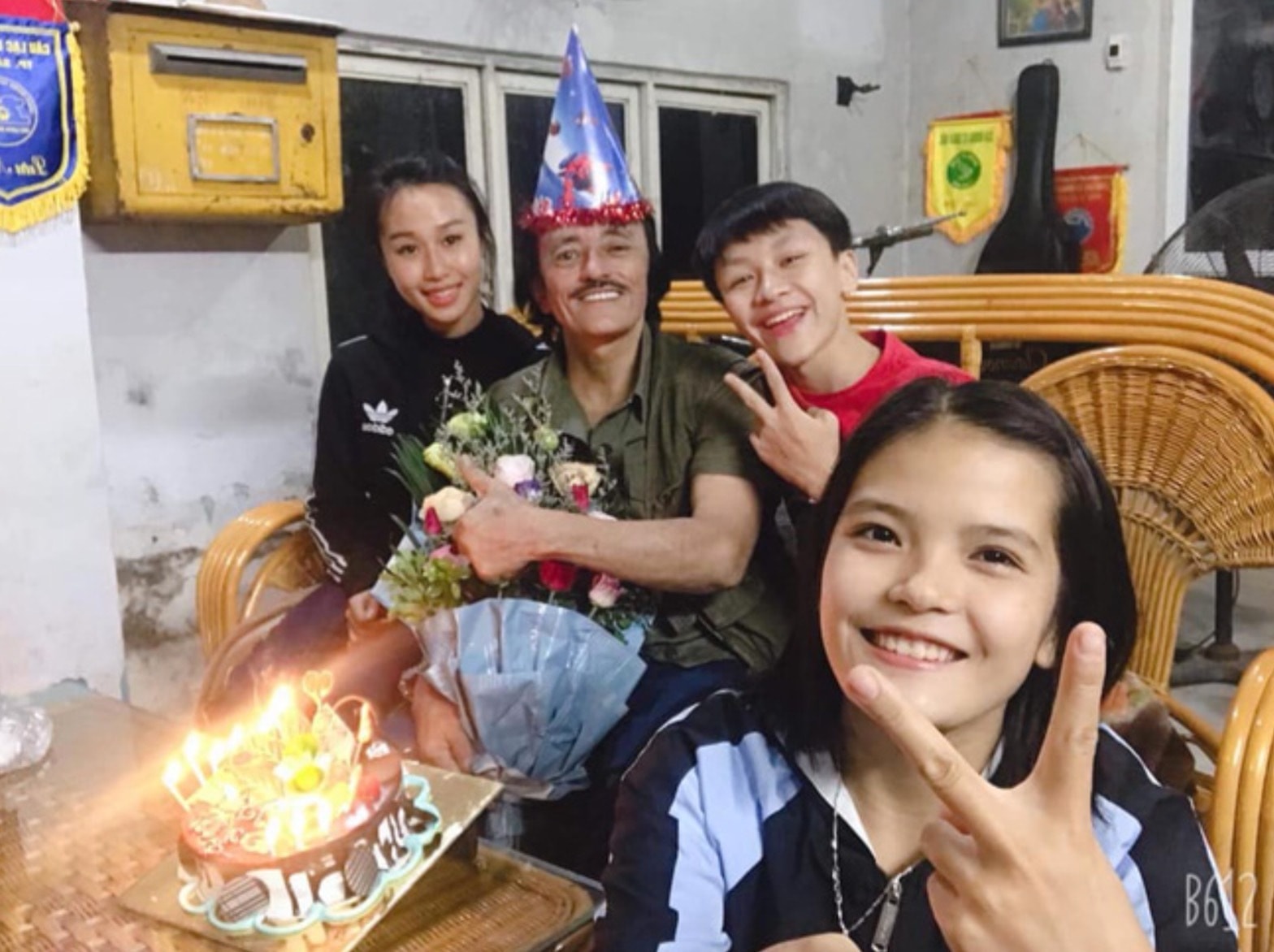 Nam nghệ sĩ làm 