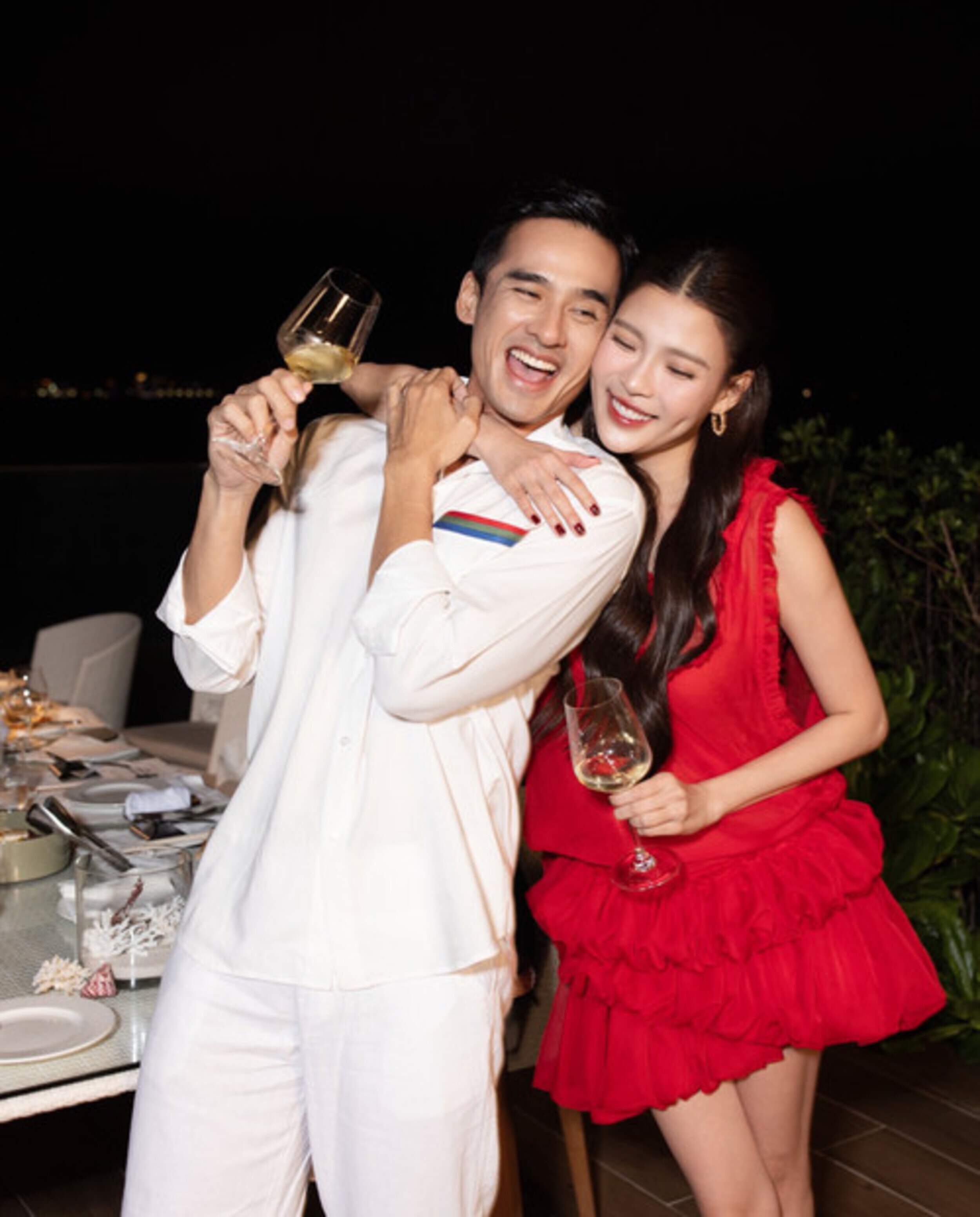 Vợ chồng diễn viên Lương Thế Thành (trái) - Thúy Diễm