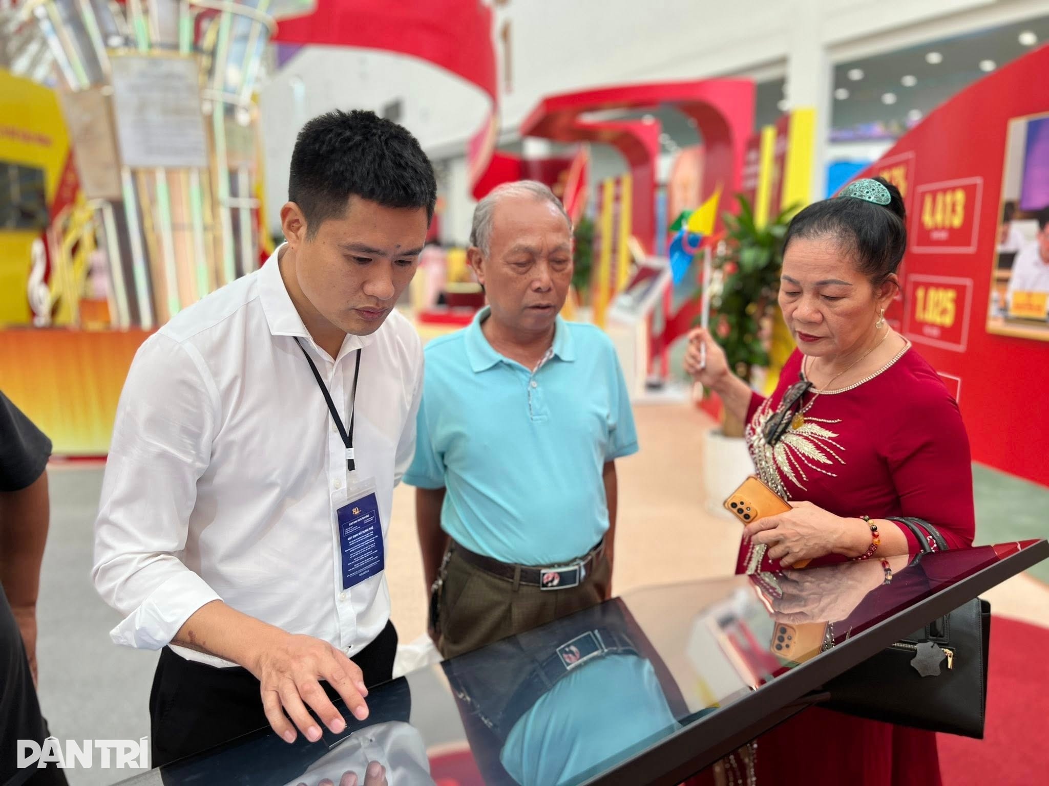 Chôn cất đồng đội giữa bom đạn, cựu binh 50 năm tìm thân nhân cho bạn - 3