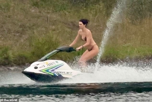 Kendall Jenner ảnh 2 Kendall Jenner anh 2