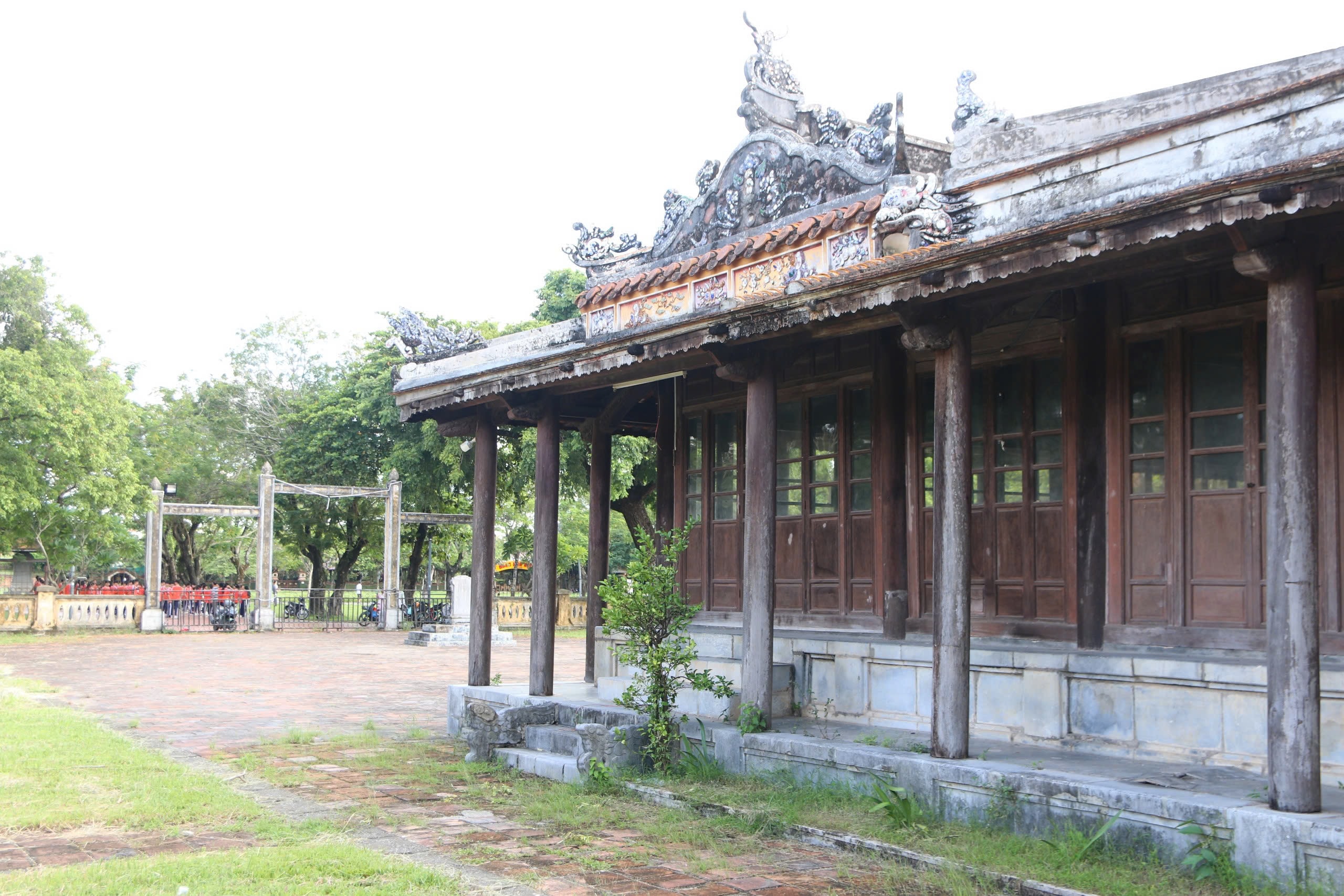 Hiện trạng di tích Quốc Tử Giám ở Huế trước lúc trùng tu- Ảnh 11.