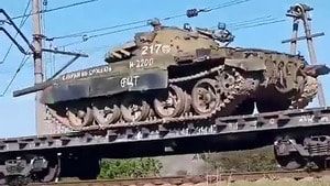 Soi sức mạnh 'huyền thoại' xe tăng T-62 Nga đẩy vào chiến trường Ukraine