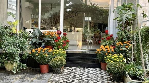 Mẹ Trung úy Quang trong 'Mưa đỏ' ngoài đời có cơ ngơi 4 tầng cực xinh- Ảnh 4.