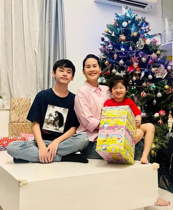 Mẹ Trung úy Quang trong 'Mưa đỏ' ngoài đời có cơ ngơi 4 tầng cực xinh- Ảnh 3.