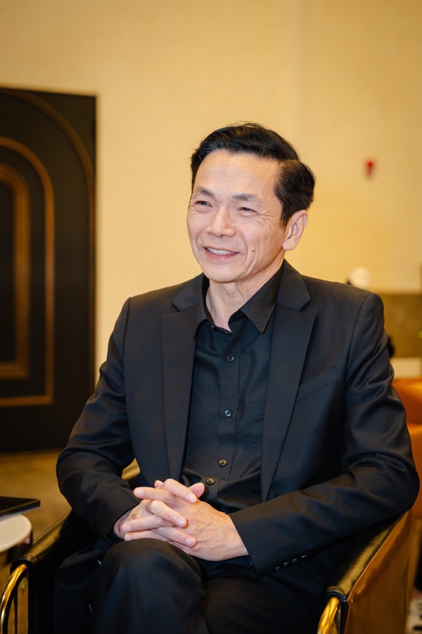 Phản ứng của 2 con NSND Trung Anh khi được gợi ý đi đóng phim cùng bố- Ảnh 2. Phản ứng của 2 con NSND Trung Anh khi được gợi ý đi đóng phim cùng bố- Ảnh 2.