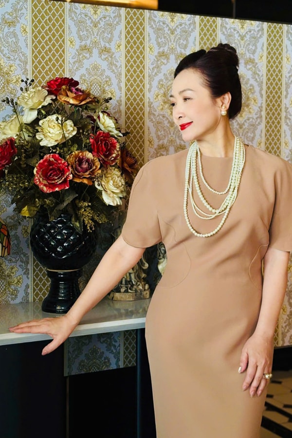 'Bóng hồng' màn ảnh cuối cùng của Lê Công Tuấn Anh vừa vào phim 'Gió ngang khoảng trời xanh’ là ai?- Ảnh 4. 'Bóng hồng' màn ảnh cuối cùng của Lê Công Tuấn Anh vừa vào phim 'Gió ngang khoảng trời xanh’ là ai?- Ảnh 4.