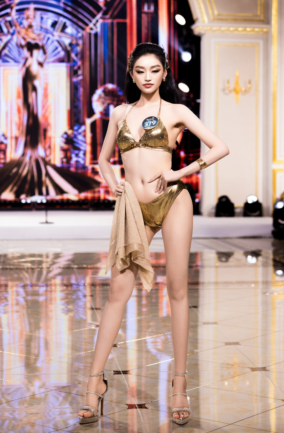 Người đẹp sinh năm 2004 quê Đắk Lắk đăng quang Miss Grand Vietnam 2025- Ảnh 4. Người đẹp sinh năm 2004 quê Đắk Lắk đăng quang Miss Grand Vietnam 2025- Ảnh 4.