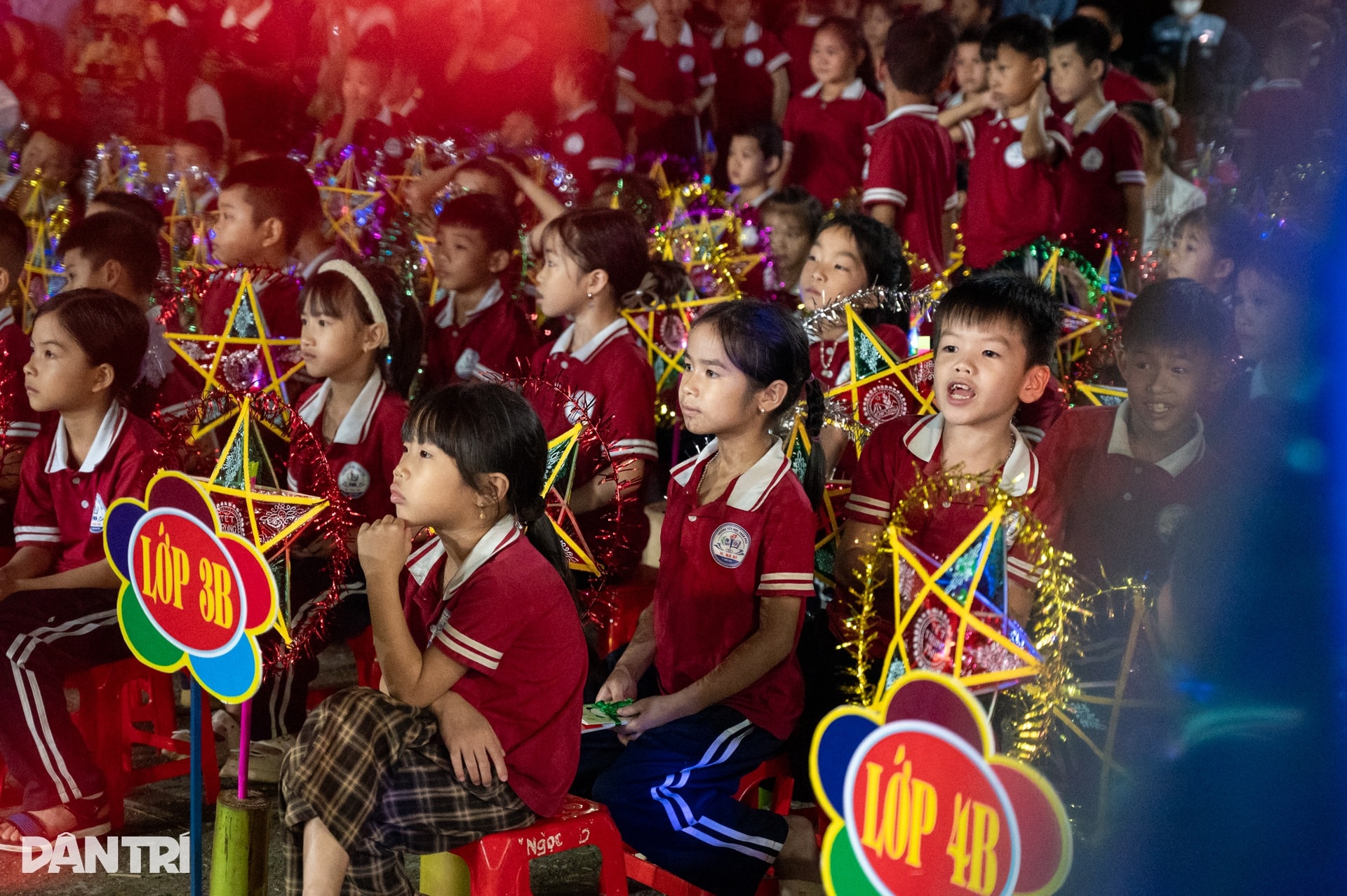 Đường đẹp hơn rồi nhưng đi viện vẫn xa, cảm ơn các bác sĩ đến tận đây - 14