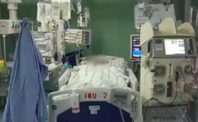 Người phụ nữ 36 tuổi tử vong sau khi ăn thịt chiên - Ảnh 1.