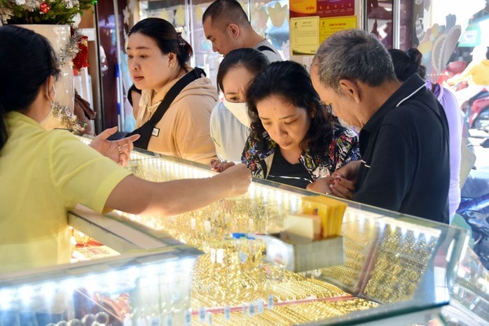 Đánh thuế giao dịch vàng - Ảnh 1. Đánh thuế giao dịch vàng - Ảnh 1.