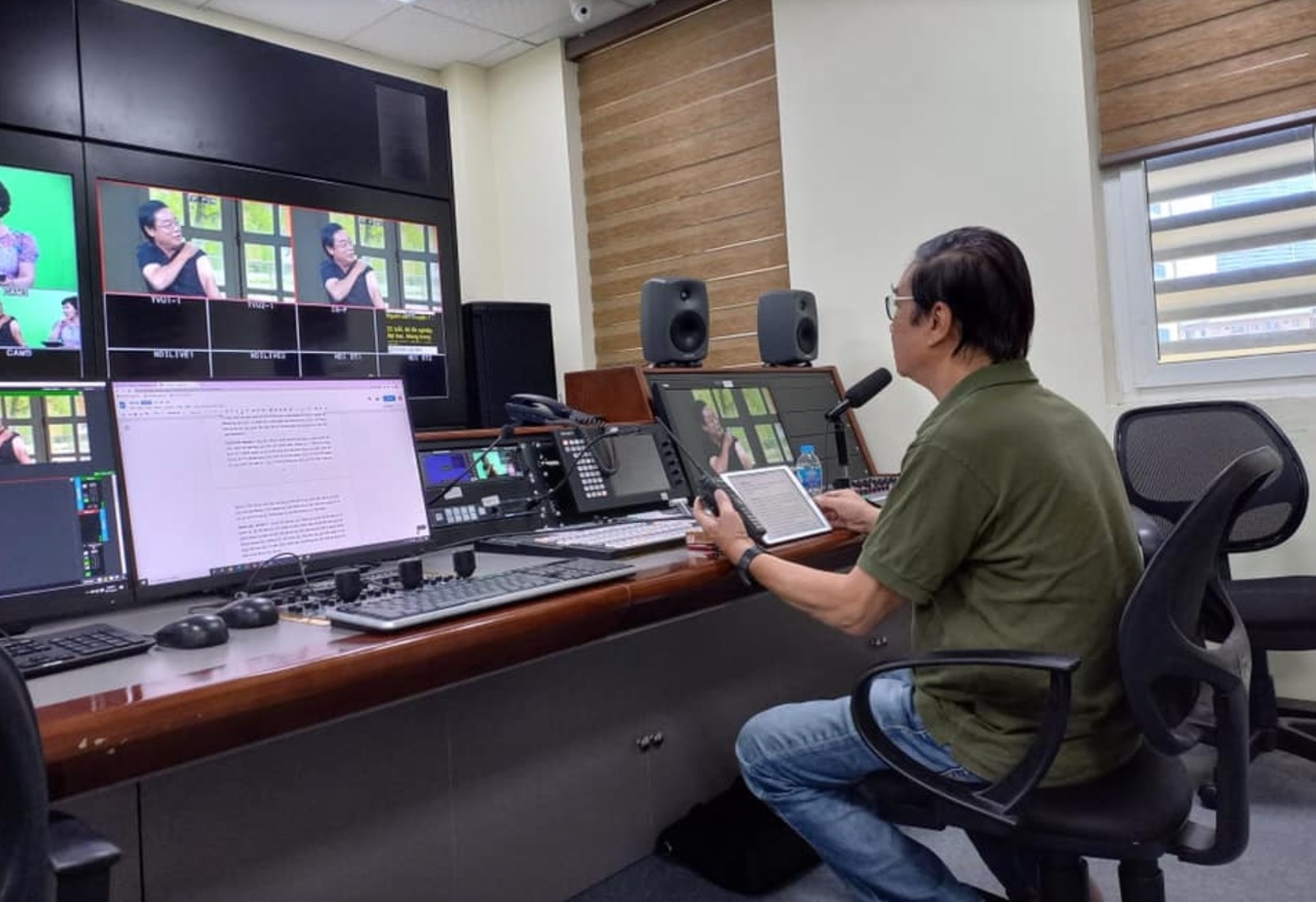 Cha đẻ 'Gặp nhau cuối tuần' hỏng một mắt vì công việc, U80 vẫn hết mình với nghề - 3