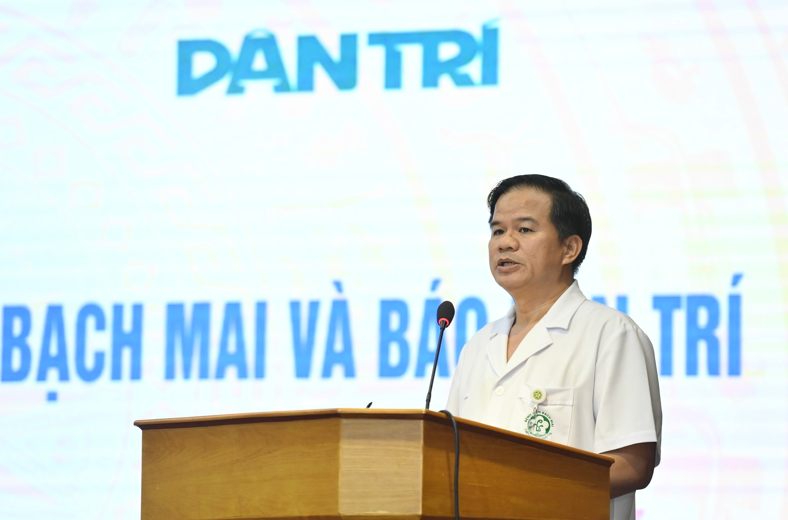 Báo Dân trí và Bệnh viện Bạch Mai hợp tác toàn diện, chung tay vì cộng đồng - 4