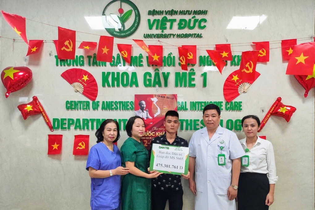 Bạn đọc Dân trí giúp hơn 475 triệu đồng tới bé gái nguy kịch sau tai nạn - 1