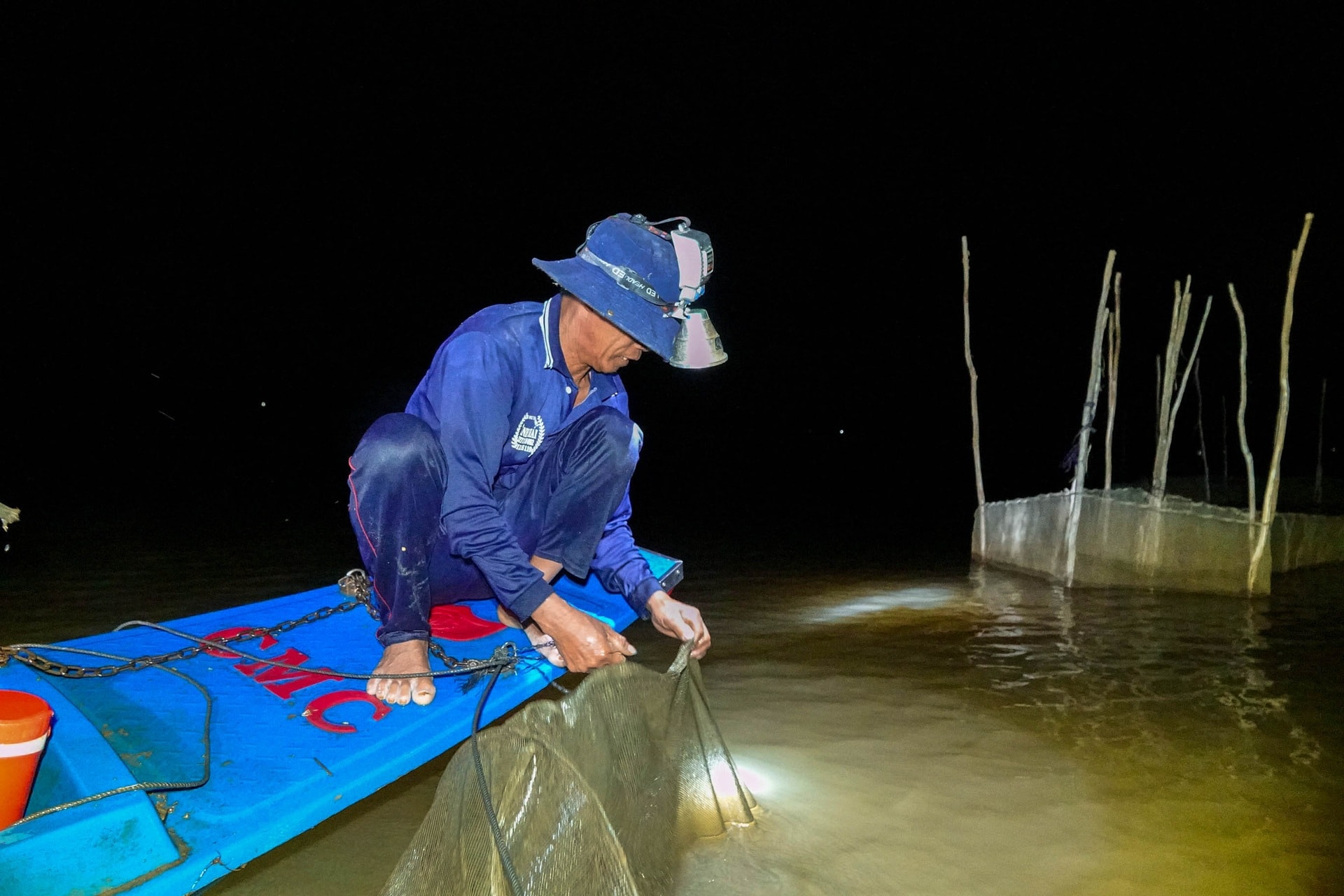 Trắng đêm săn lộc trời kiếm gần triệu đồng/ngày - 4