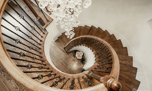 Dấu hiệu cầu thang phạm phong thủy