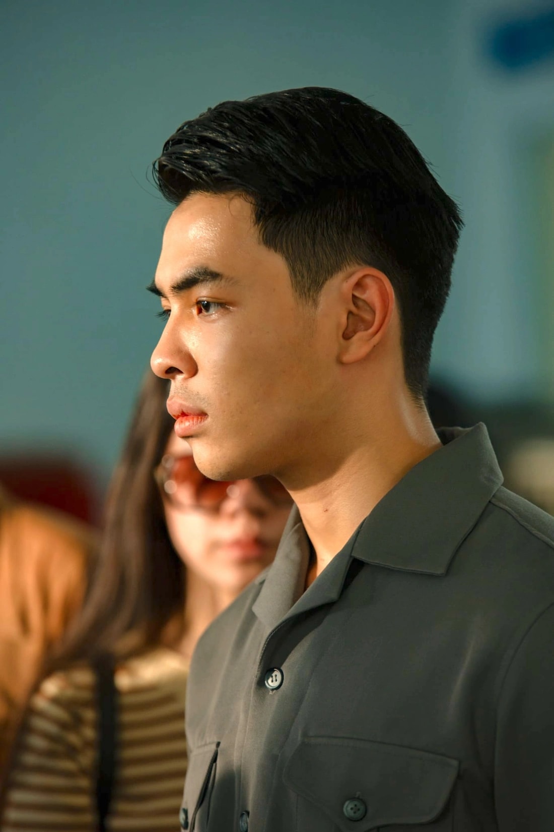 Thiên Minh có ngoại hình đậm chất điện ảnh với chiều cao 1m80, thân hình săn chắc.