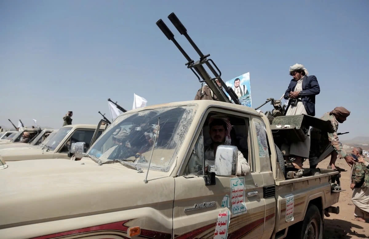 Lực lượng Houthi trong cuộc tuần hành ủng hộ người Palestine ở Dải Gaza. (Ảnh: Getty)