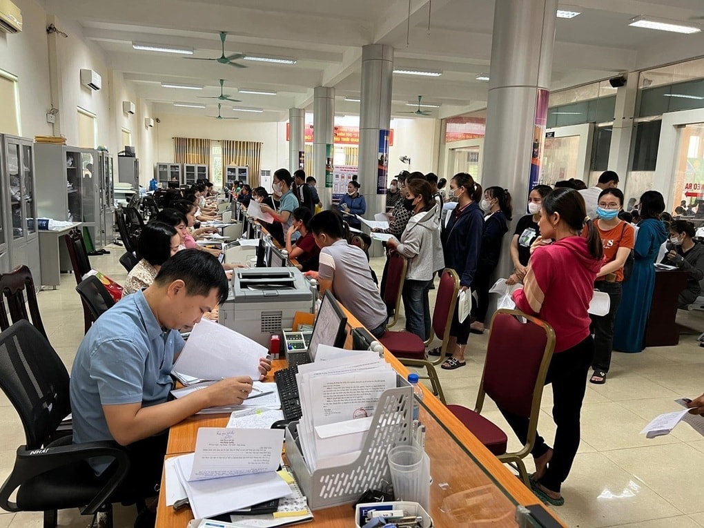 Thanh Hóa: Tháng 5 có gần 2.200 lao động nộp hồ sơ hưởng trợ cấp thất nghiệp - 2