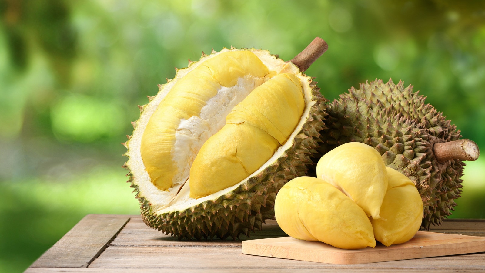 Gia đình du khách ăn sầu riêng 5 , 5 kg trước giờ bay ở Chiang Mai - Ảnh 3.