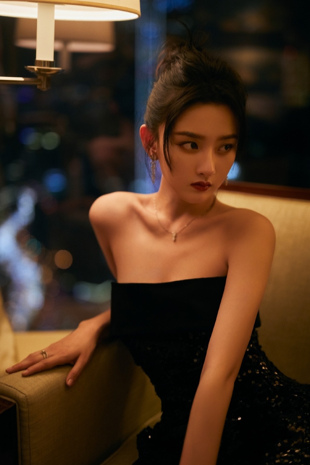 nghe si tron thue anh 1