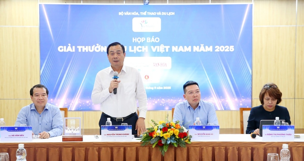 Du lịch Việt phục hồi ngoạn mục, tăng trưởng khách ngoại hàng đầu thế giới - 2