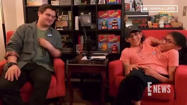 Cuộc sống vợ chồng của cặp song sinh dính liền