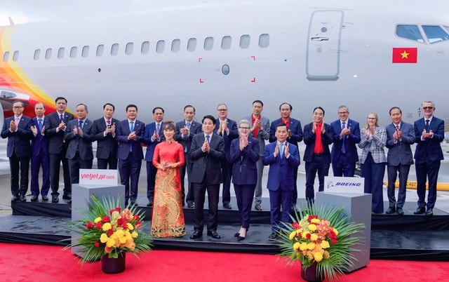 Chủ tịch nước chứng kiến Vietjet nhận bàn giao máy bay Boeing đầu tiên trong đơn hàng 200 chiếc- Ảnh 3.