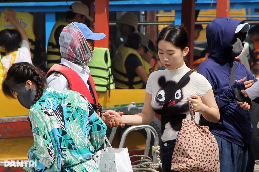 Khoản phí mới du khách phải trả khi tham quan các đảo ở Nha Trang - 1