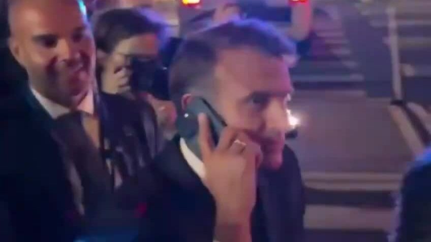 Bị cấm đường ở New York, Tổng thống Macron gọi điện cho ông Trump 