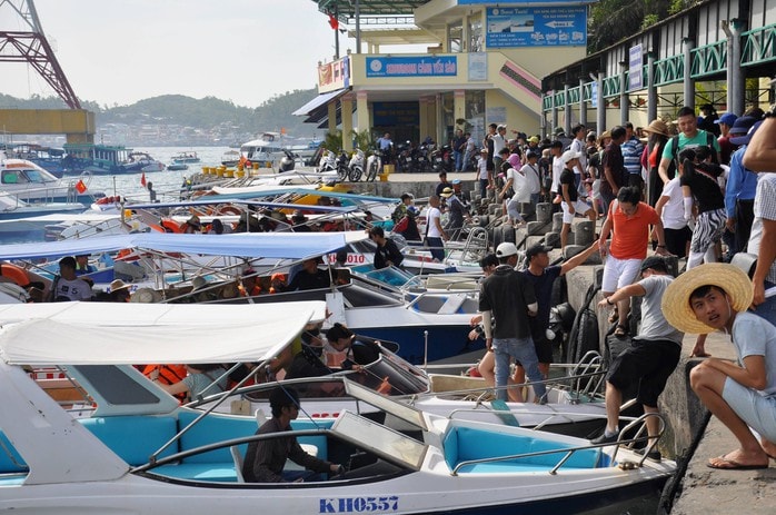 Chính thức thu phí tham quan Vịnh Nha Trang- Ảnh 1.