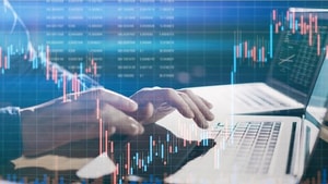 Mua 'chui' cổ phiếu, ca sĩ Khánh Phương bị phạt 245 triệu đồng