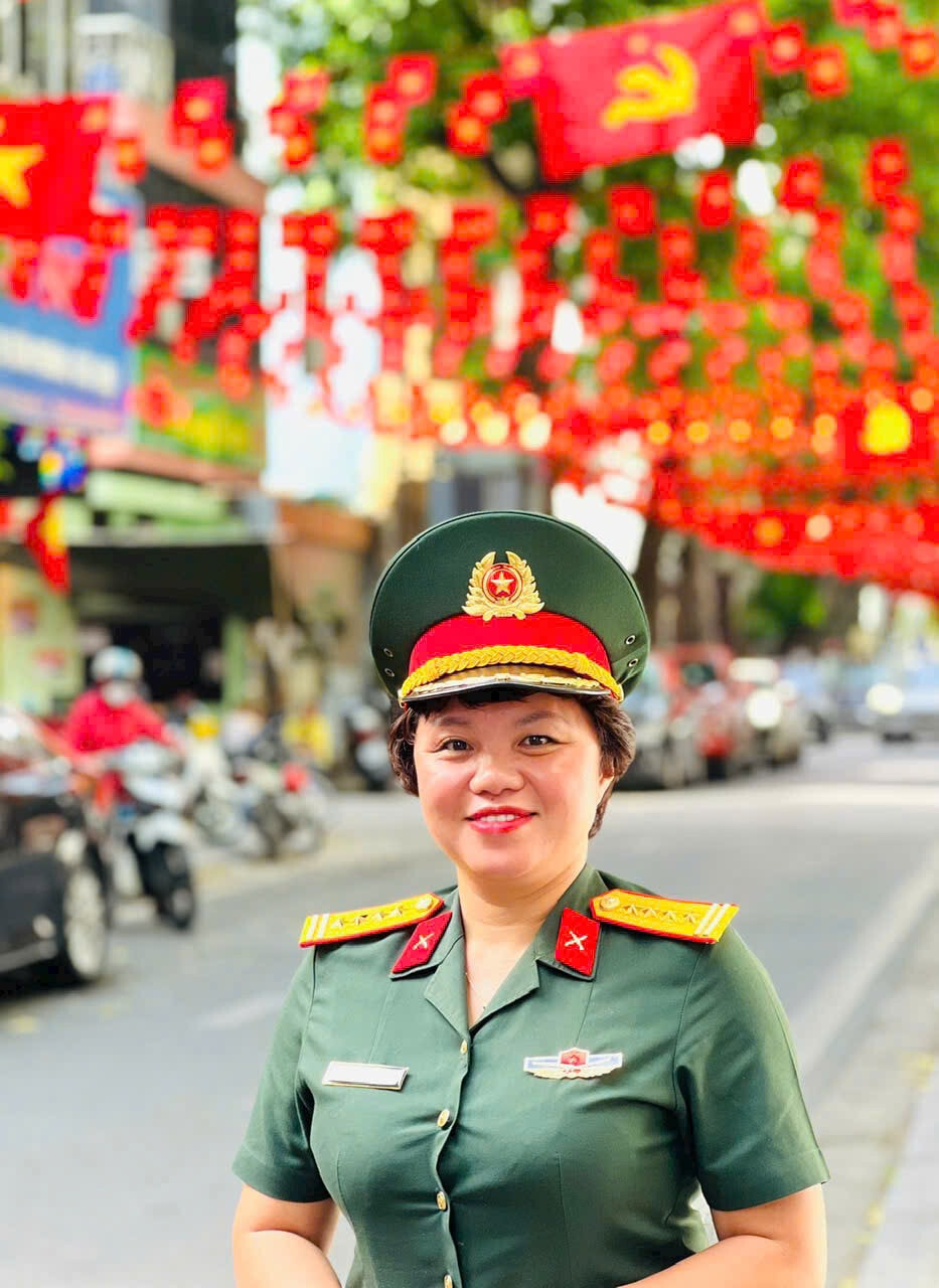 Đại tá Kiều Thanh Thúy - Giám đốc sản xuất