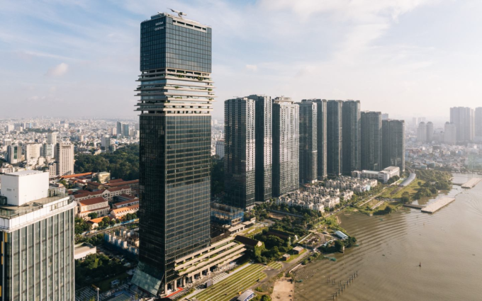 Tòa tháp Saigon Marina IFC cao 55 tầng nổi và 5 tầng hầm, tổng diện tích sàn hơn 106.000 m2. Ảnh: HDBank