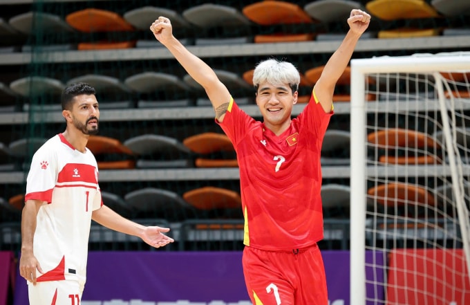 Đa Hải mở tỷ số trong trận Việt Nam thắng Lebanon 4-0 lượt cuối bảng E vòng loại futsal châu Á 2026 chiều 24/9 tại nhà thi đấu Linping Sport Center Gymnasium, Hàng Châu, Trung Quốc. Ảnh: AFC