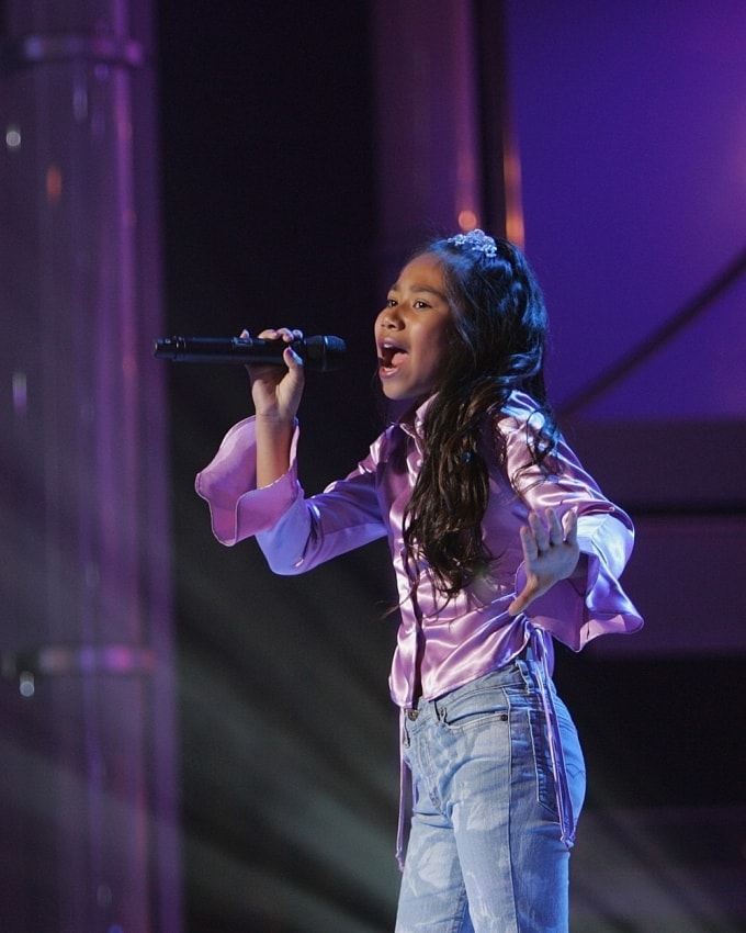 Jessica Sanchez trong cuộc thi tìm kiếm tài năng Mỹ mùa 1 năm 2006. Ảnh: Instagram/ AGT