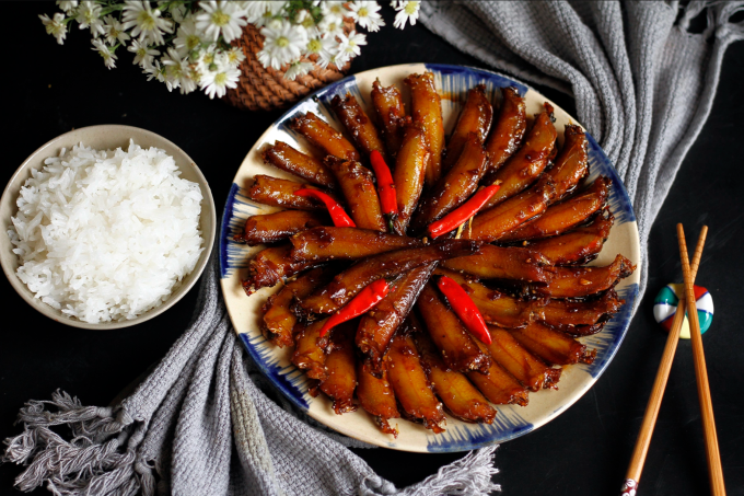 Người Việt thường chuộng các món rim, kho mặn, vị đậm đà. Ảnh: Bùi Thủy