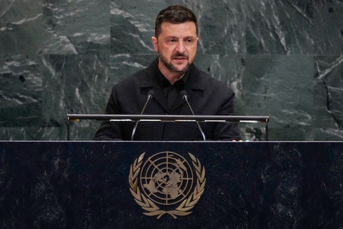 Tổng thống Ukraine Volodymyr Zelensky phát biểu tại Đại hội đồng Liên Hợp Quốc ở New York, Mỹ ngày 24/9. Ảnh: AP