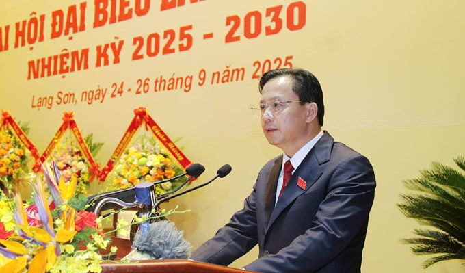 Ông Hoàng Văn Nghiệm phát biểu khi tái cử chức Bí thư Tỉnh ủy Lạng Sơn, chiều 25/9. Ảnh: Cổng thông tin Lạng Sơn