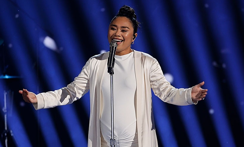 Jessica Sanchez biểu diễn 