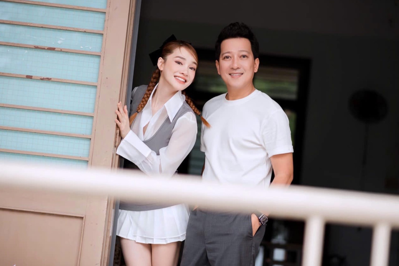 Sau khi có con, cặp đôi cùng nhau cải thiện vóc dáng. Nhã Phương cho biết tất cả là nhờ ông xã tâm lý, hết lòng chăm sóc con cái để cô có thời gian nghỉ ngơi, tập luyện, phát triển bản thân.