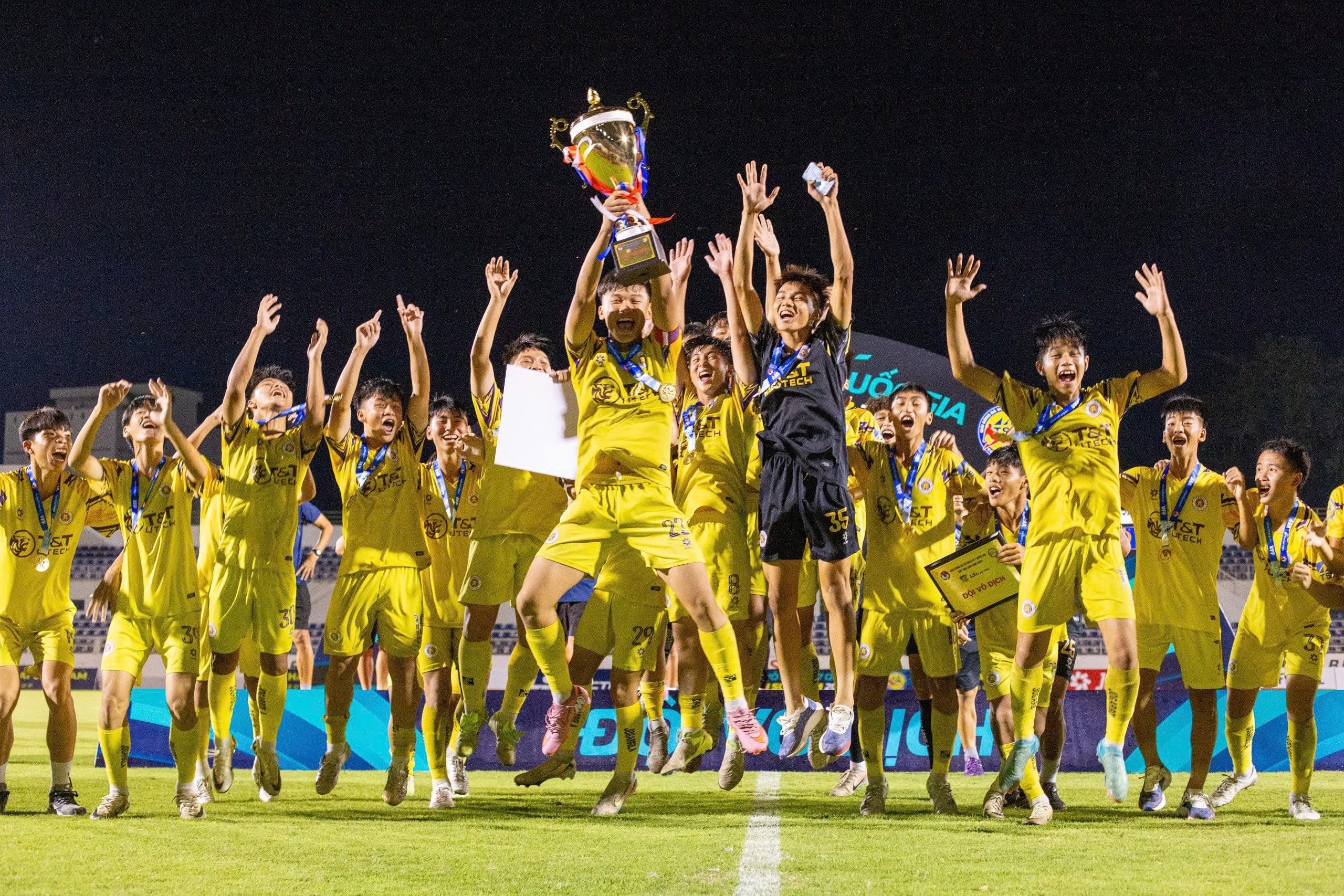 Hà Nội vô địch giải U17 Quốc gia 2025.
