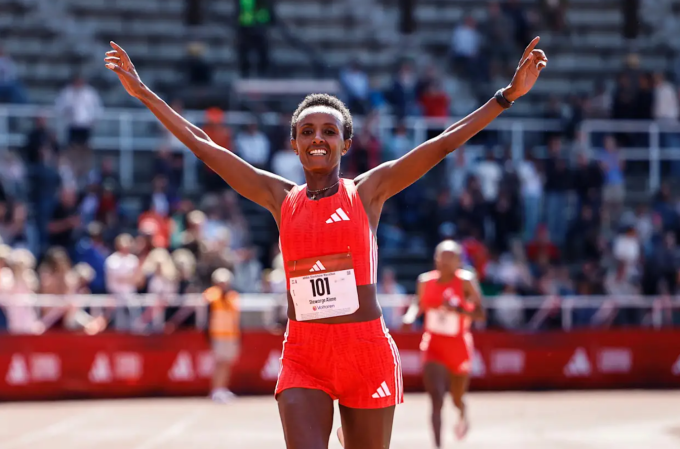 Shewarge Alene vô địch Stockholm Marathon 2025. Ảnh: AP